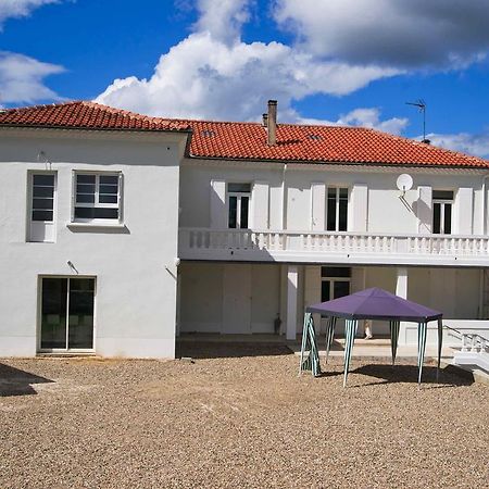Moulin Des Tours Bed and Breakfast Barbaste Εξωτερικό φωτογραφία